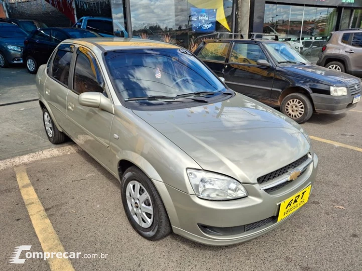 CORSA 1.0 MPFI Classic Sedan 8V