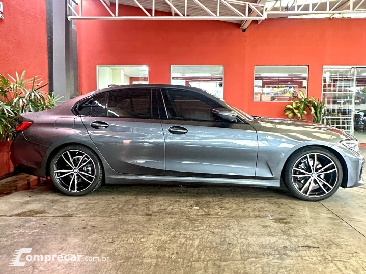 320i 2.0 16V TURBO GASOLINA M SPORT AUTOMÁTICO