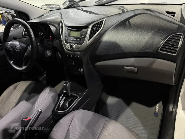 HB20S 1.6 COMFORT PLUS 16V FLEX 4P AUTOMÁTICO