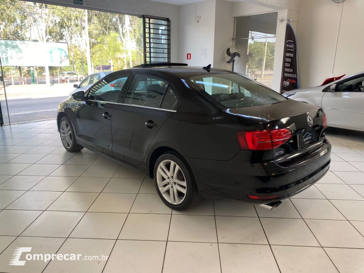 JETTA 2.0 TSI Highline 211cv