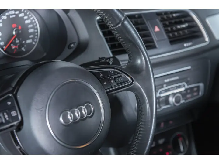 Q3 1.4 TFSI AMBIENTE GASOLINA 4P S TRONIC