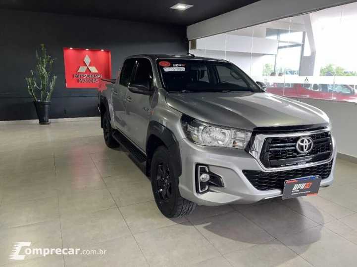 HILUX 2.8 D-4d Turbo CD SR 4X4