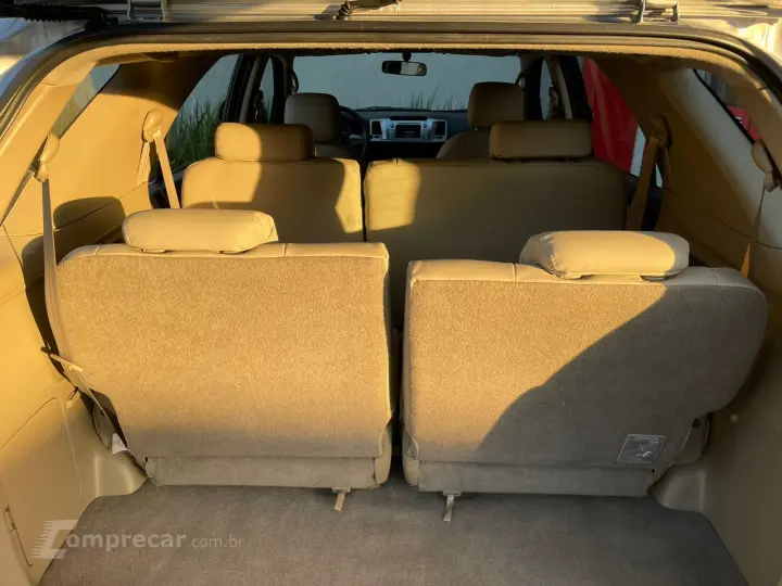 HILUX SW4 2.7 SR 7 LUGARES 4X2 16V FLEX 4P AUTOMÁTICO