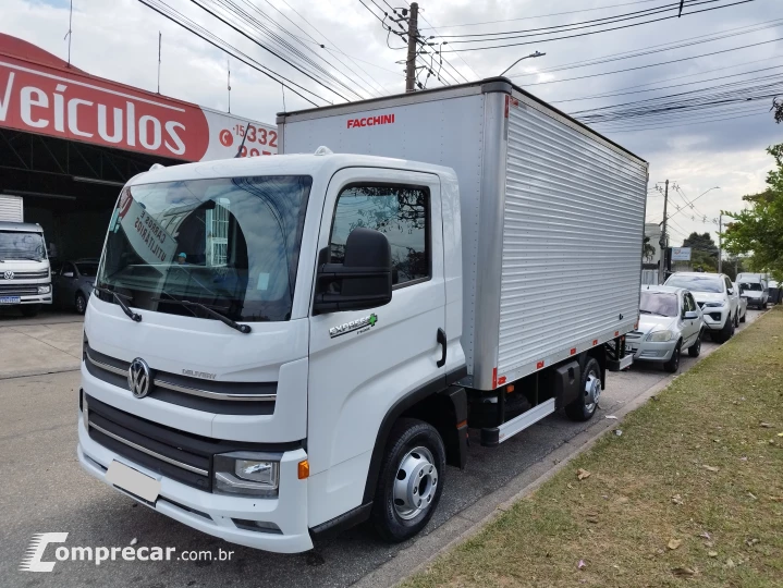 Volkswagen Delivery Express+ 3.0 Prime + Baú (Caminhonete)