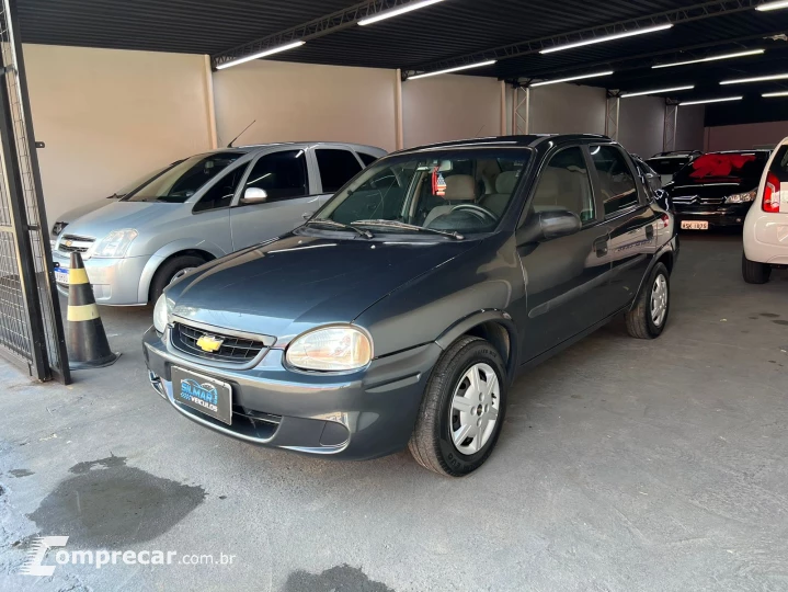 CORSA 1.0 MPFI Classic Sedan 8V