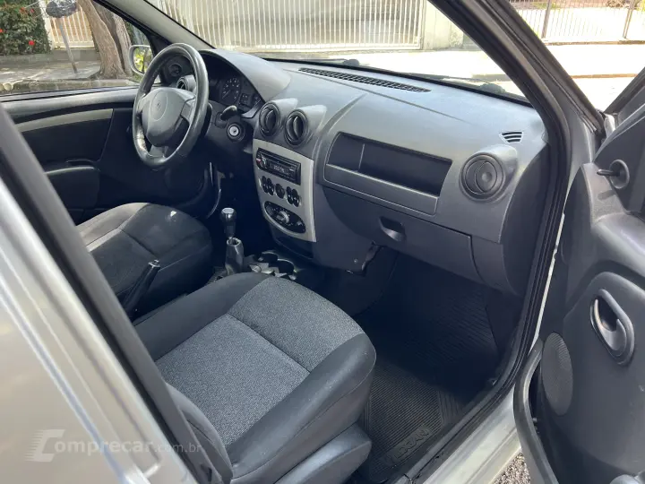 LOGAN 1.0 Expression 16V