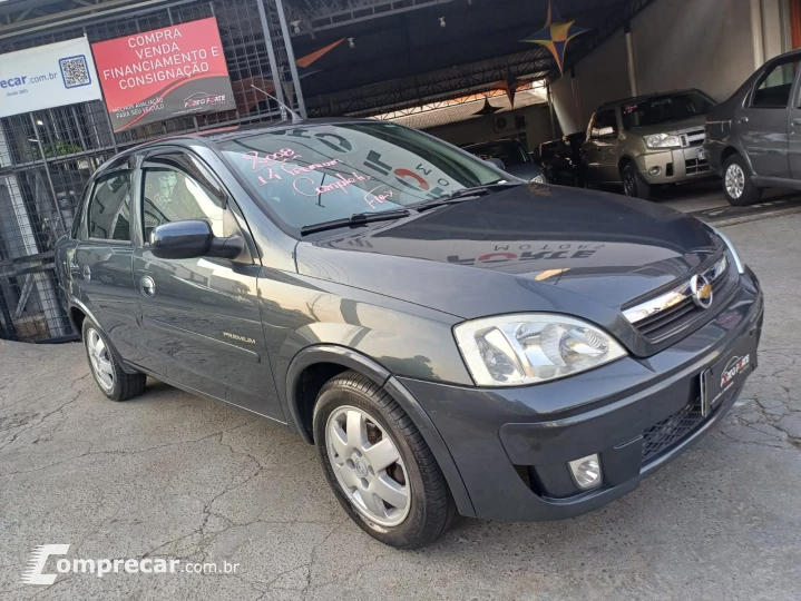 Corsa Sedan Premium 1.4