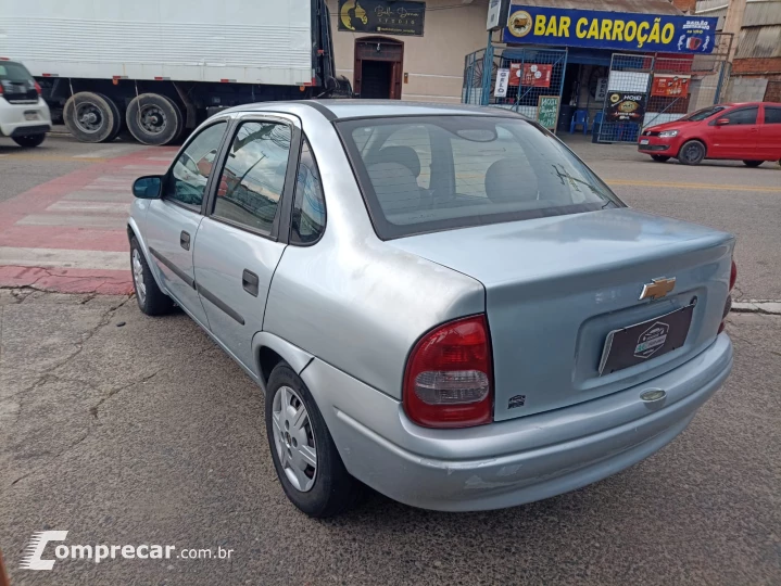 CORSA 1.0 MPFI Classic Sedan Life 8V