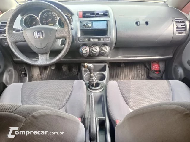FIT - 1.4 LXL 8V 4P MANUAL
