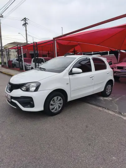 Etios Hatch 1.3 16V 4P FLEX X
