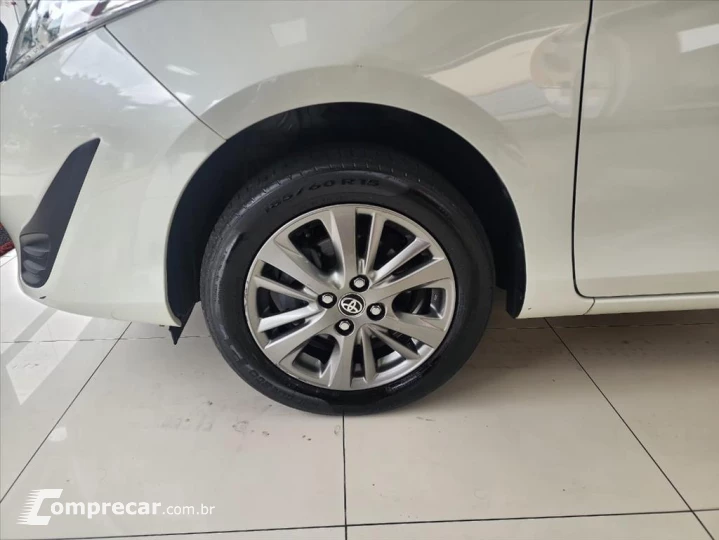 YARIS 1.5 16V FLEX SEDAN XL PLUS CONNECT MULTIDRI