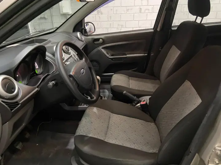 Fiesta 1.6 Rocam Hatch 8V Flex 4P Manual