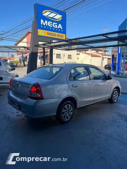 ETIOS 1.5 XS Sedan 16V