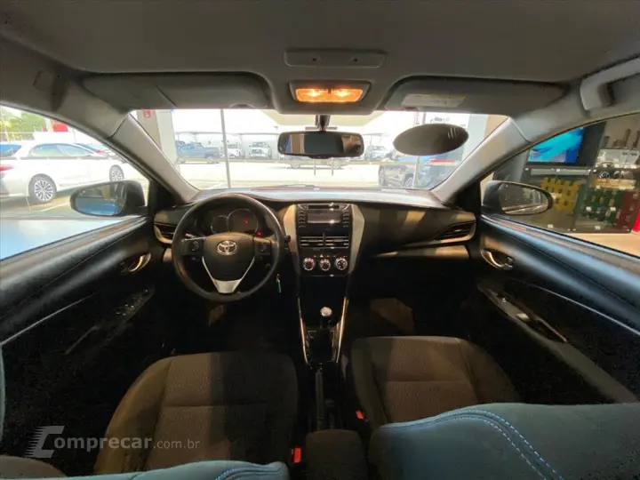 YARIS 1.5 16V FLEX SEDAN XL MANUAL