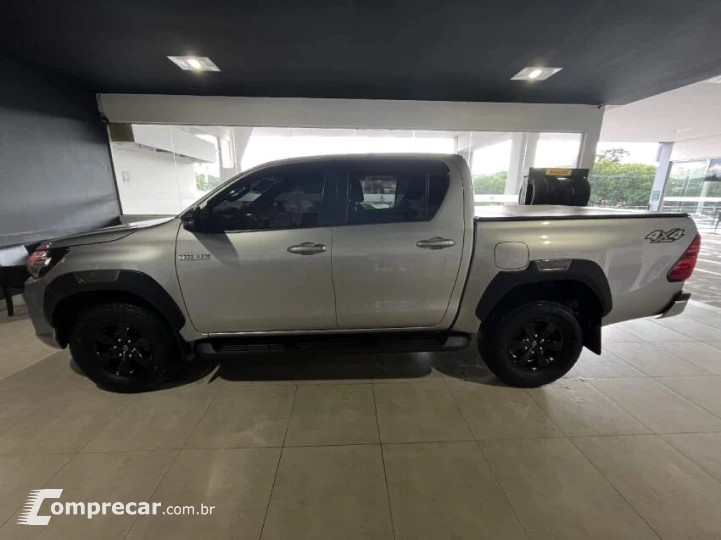 HILUX 2.8 D-4d Turbo CD SR 4X4