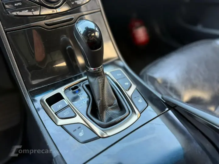 AZERA 3.0 MPFI GLS V6 24V GASOLINA 4P AUTOMÁTICO