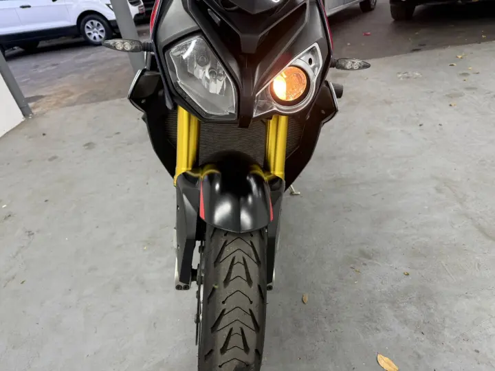 S1000 S1000 R