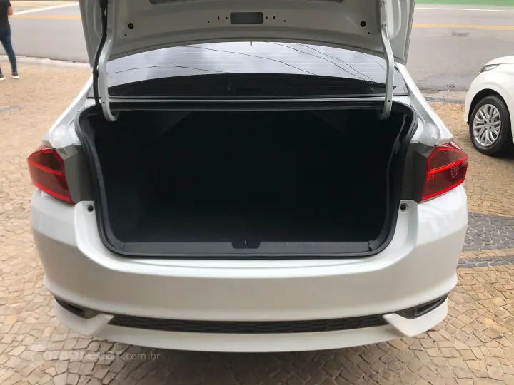 City 1.5 Personal 16V Flex 4P Automático