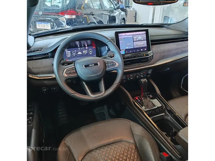 COMMANDER 1.3 T270 TURBO FLEX OVERLAND AT6