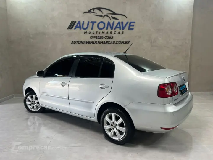 Polo Sedan 1.6 4P FLEX COMFORTLINE I-MOTION AUTOMATIZADO