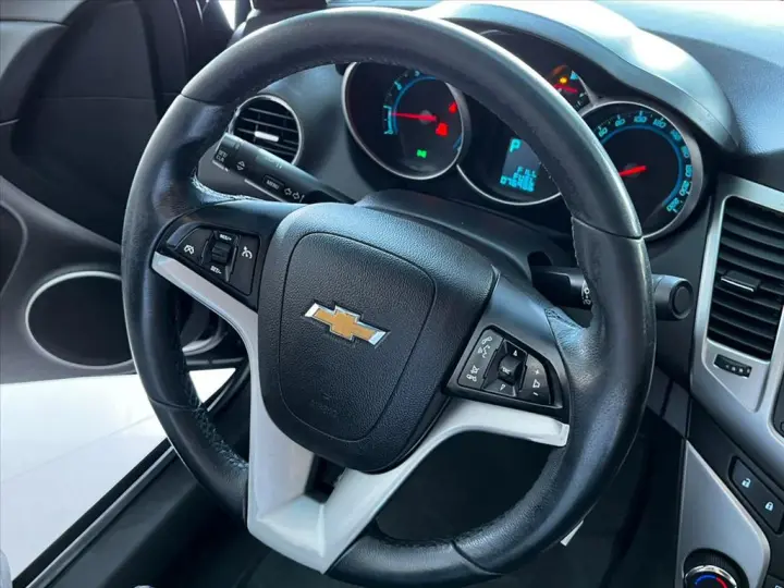 CRUZE 1.8 LT 16V FLEX 4P AUTOMÁTICO