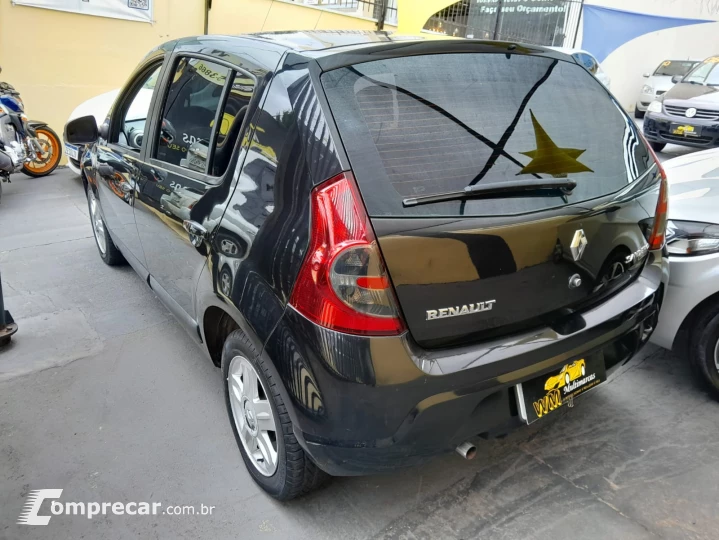 SANDERO 1.6 8v