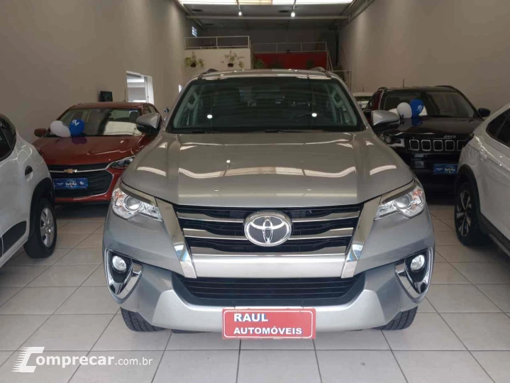 HILUX SW4 2.7 SR 7 Lugares 4X2 16V