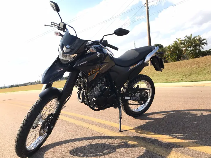 XTZ 250 LANDER