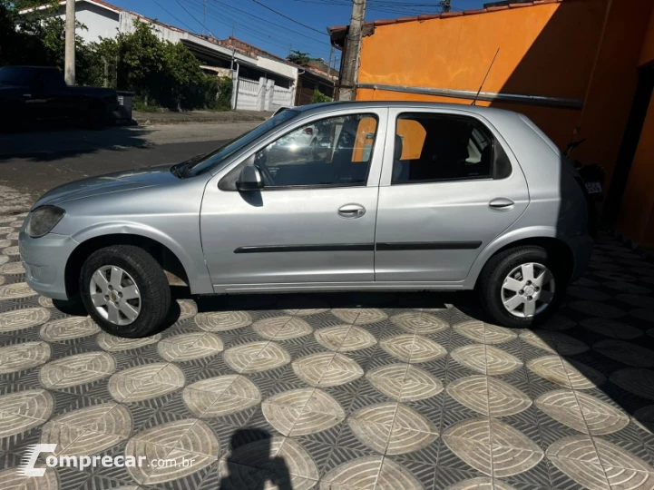 CELTA 1.0 MPFI LT 8V