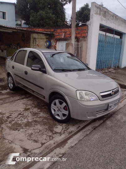 CORSA 1.8 MPFI Sedan 8V