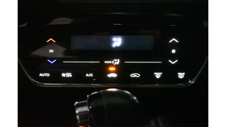 HR-V - 1.8 16V TOURING 4P AUTOMÁTICO