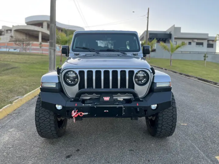 WRANGLER 2.0 TURBO GASOLINA SAHARA 4P 4X4 AT8
