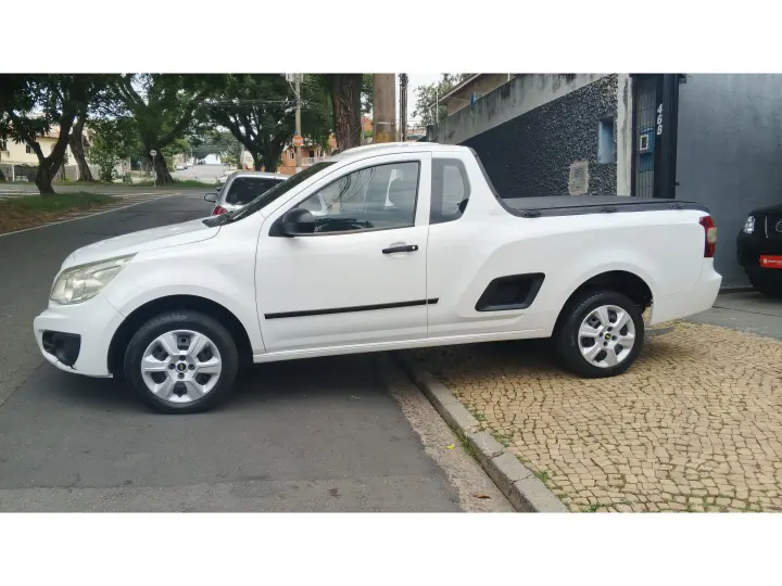 MONTANA 1.4 MPFI LS CS 8V FLEX 2P MANUAL