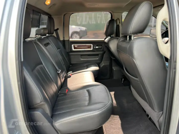 2500 6.7 I6 Turbo Laramie CD 4X4