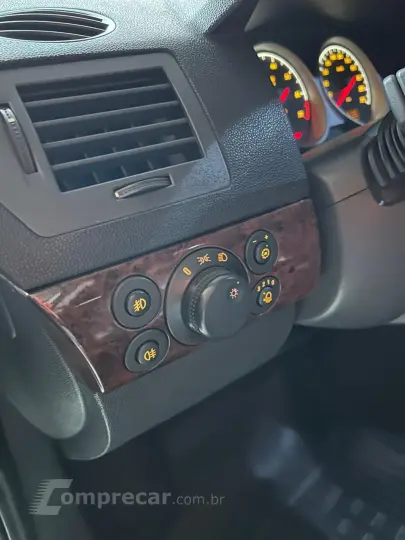 VECTRA 2.4 MPFI Elite 16V