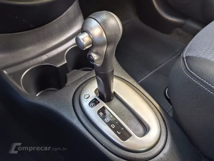 VERSA 1.6 16V SV  FLEXSTART 4P AUT.