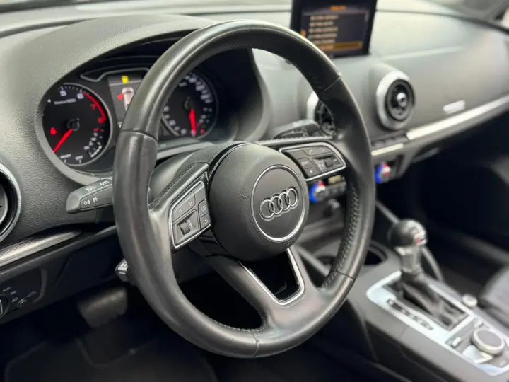 A3 2.0 TFSI Sedan Ambition 16V