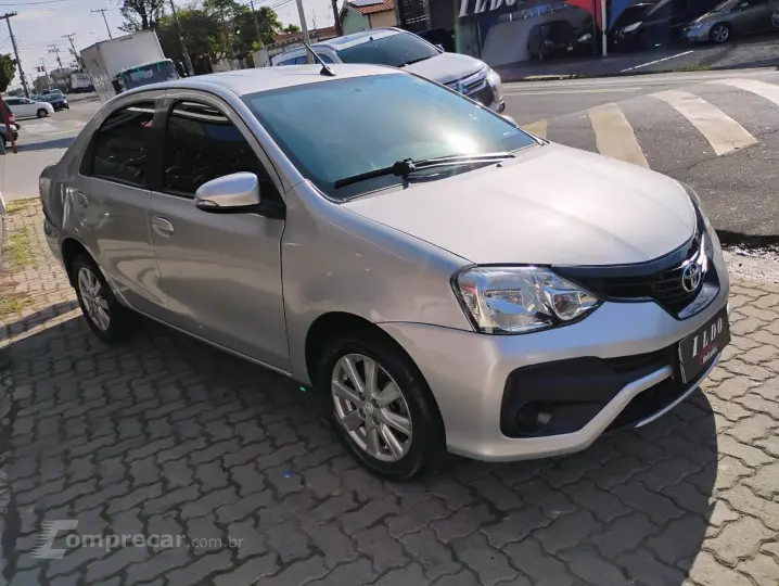 ETIOS 1.5 X Plus Sedan 16V