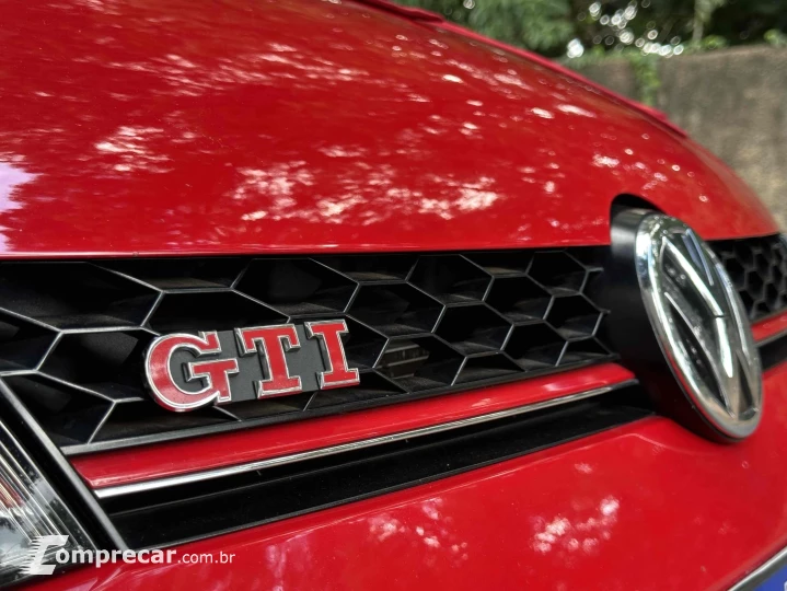 GOLF 2.0 TSI GTI 16V TURBO GASOLINA 4P AUTOMÁTICO