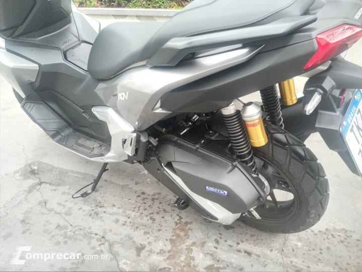 Adv 160 abs