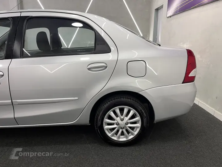 ETIOS 1.5 XLS Sedan 16V