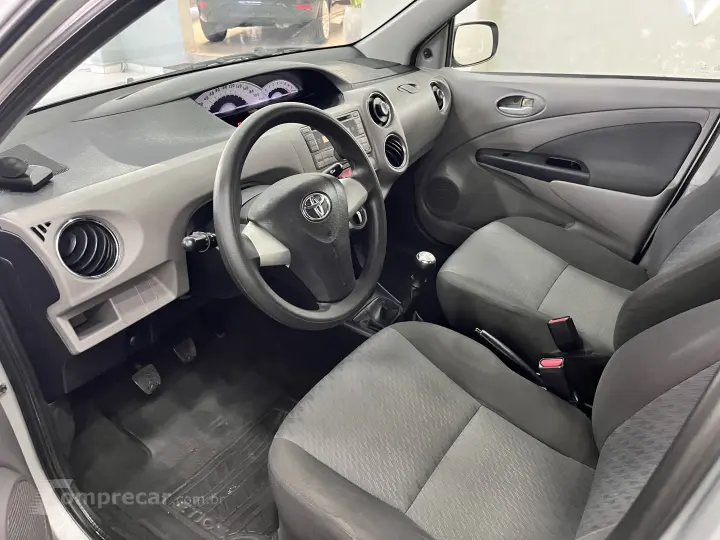 ETIOS 1.5 XLS Sedan 16V