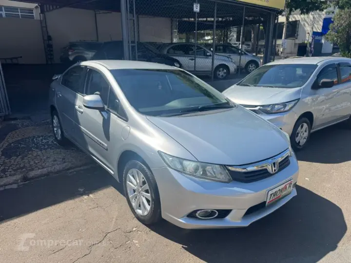 Civic Sedan LXS 1.8/1.8 Flex 16V Aut. 4p