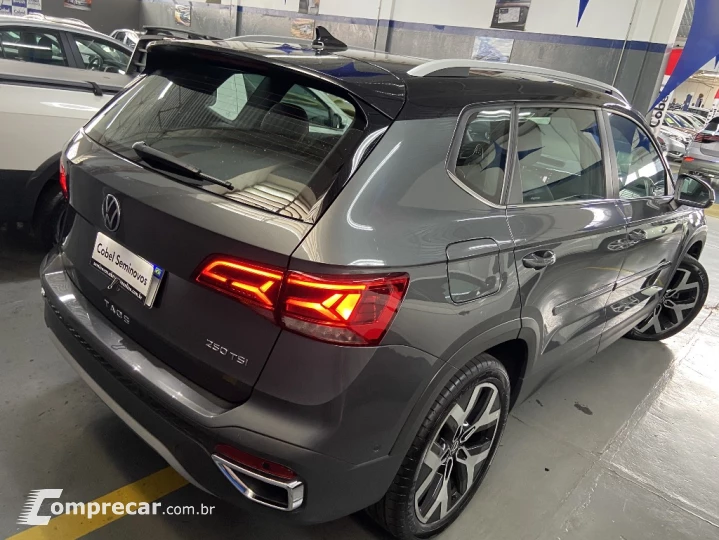 TAOS 1.4 250 TSI TOTAL FLEX HIGHLINE AUTOMÁTICO