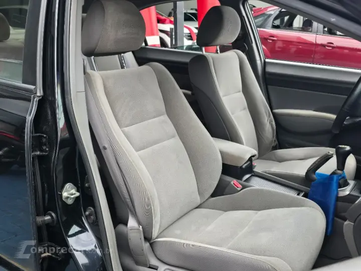 Civic Sedan LXS 1.8/1.8 Flex 16V Mec. 4p