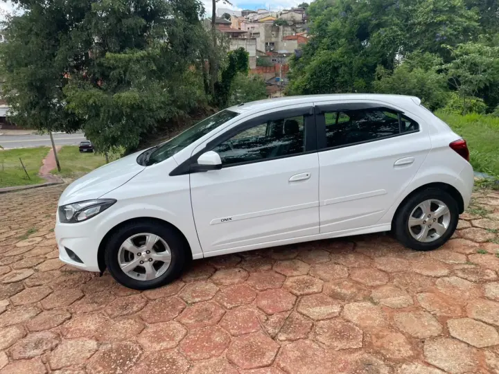 ONIX 1.4 MPFI LTZ 8V