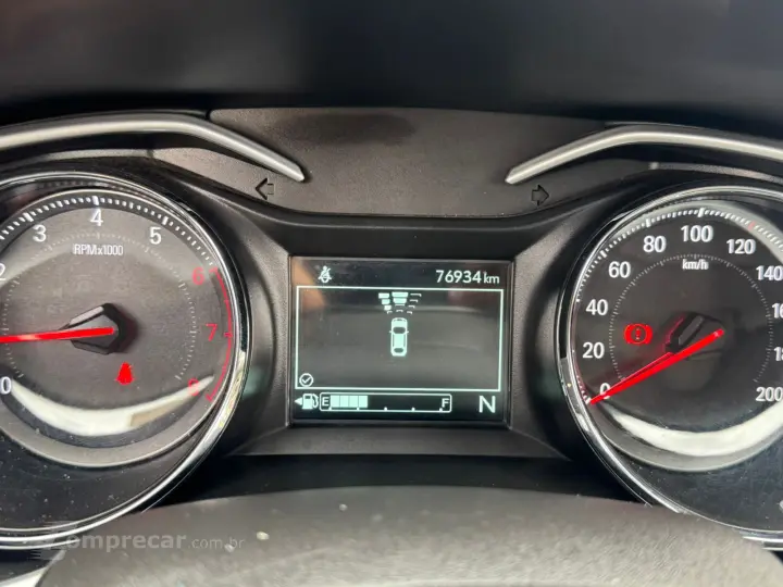 ONIX 1.0 Turbo Plus Premier