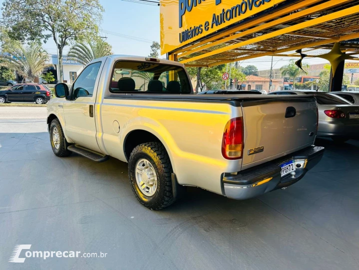 F-250 3.9 XLT CABINE SIMPLES DIESEL