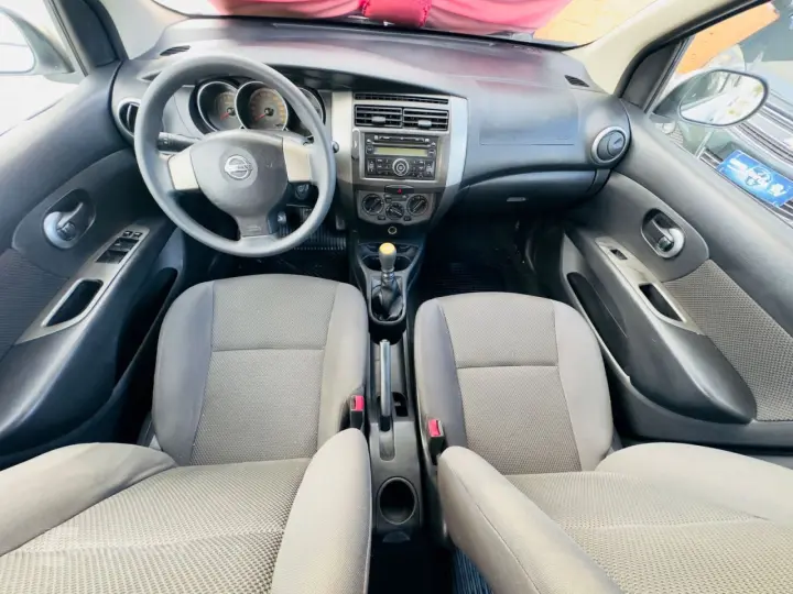 Grand Livina 1.8 16V 4P FLEX S