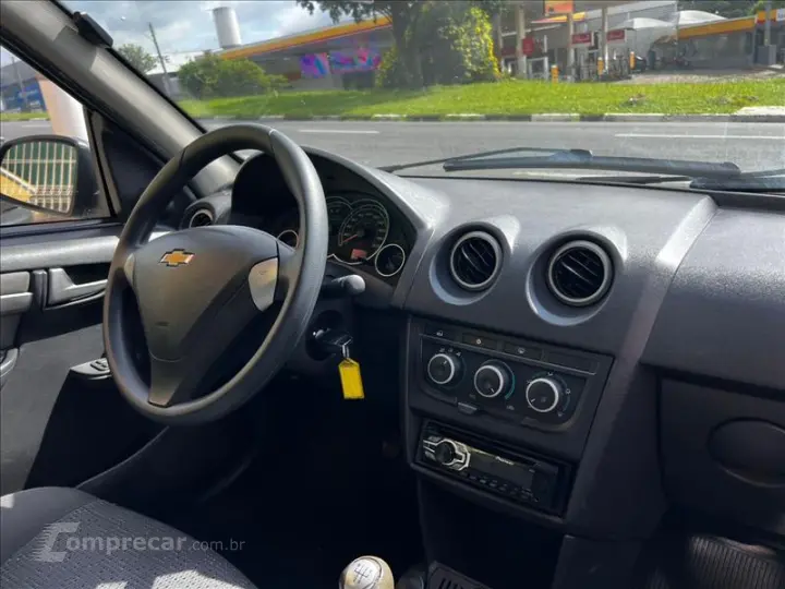 CELTA 1.0 MPFI LT 8V